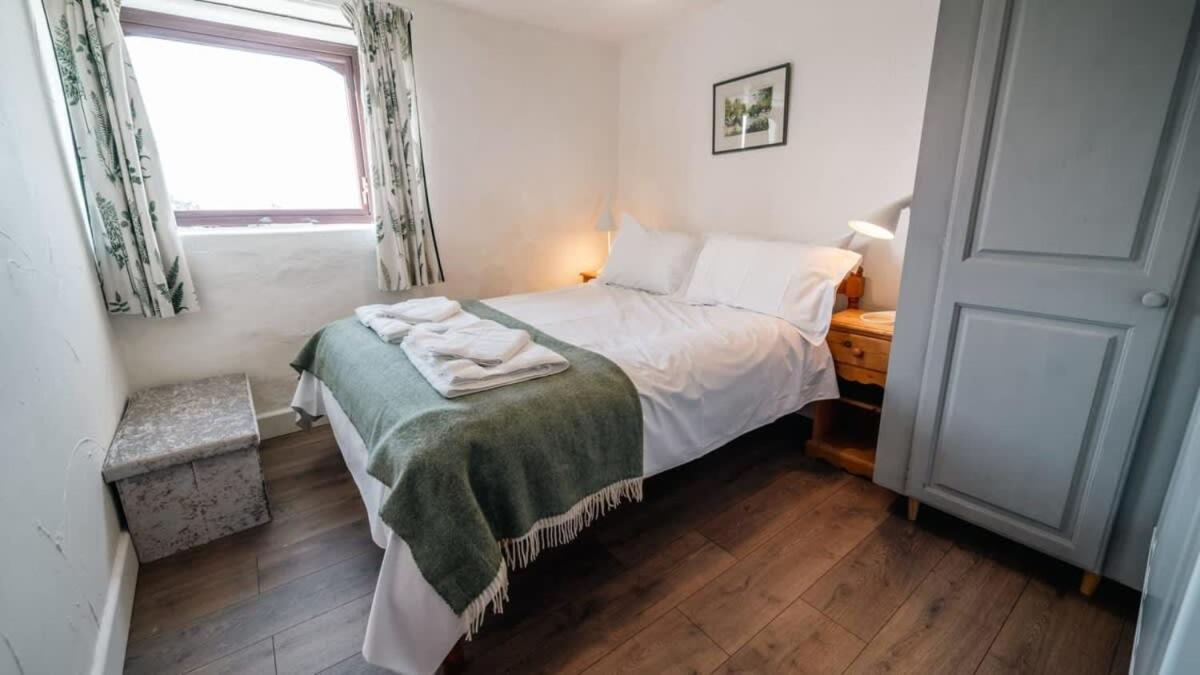 Lovely 2 Bedroom Coastal Cottage Near Bude Esterno foto